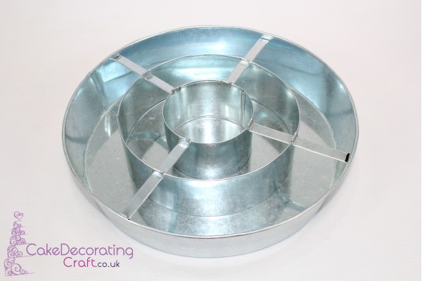 Checkered Round Tin | 8 Inch | Novelty Shape | Cake Baking Tins and Pans | 3" Deep