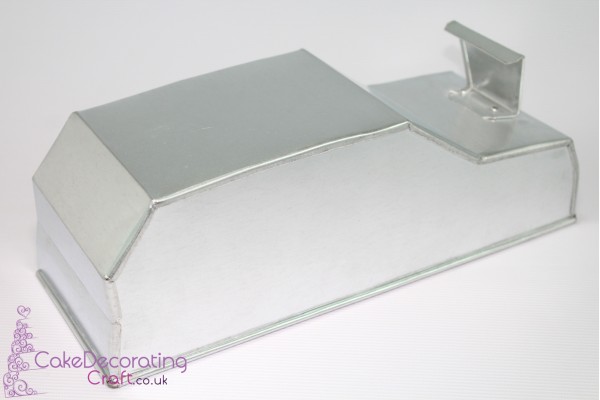 Range Rover| Novelty Shape | Cake Baking Tins and Pans | 3" Deep